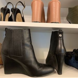 Sam Edelman black leather wedges